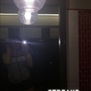 Meet your Posher, Ariel